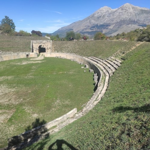 Anfiteatro di Alba Fucens