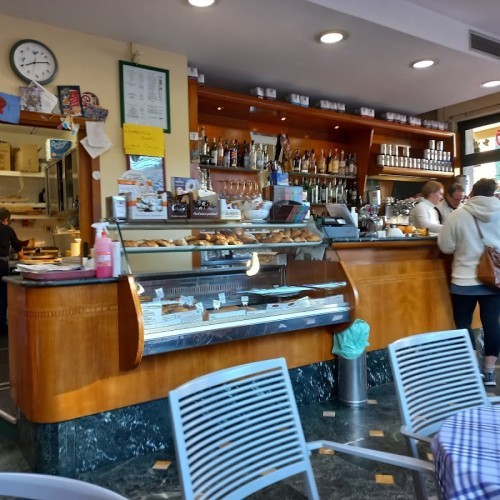 Bar Levanto