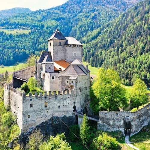 Castel Tasso / Burg Reifenstein