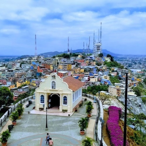 Faro Cerro Santa Ana