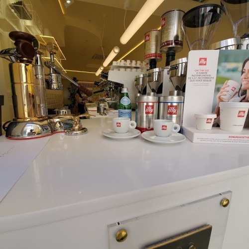 Illy espresso White Lady Coffee Alfama