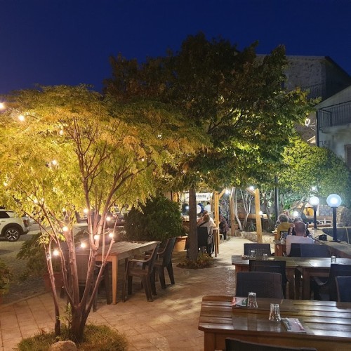 La Cantinetta - Cucina tipica - Enoteca e pizza