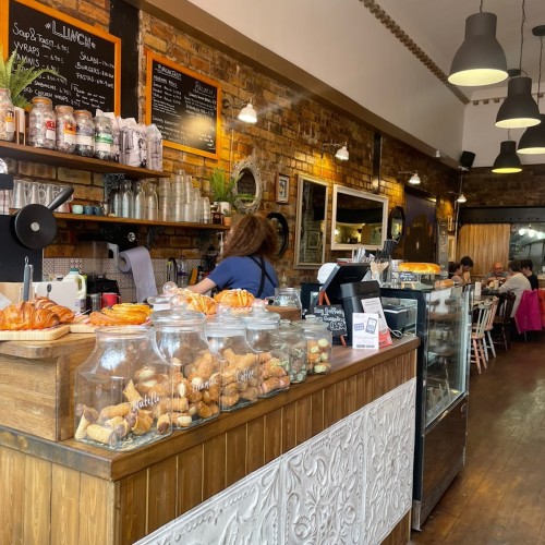 La Viola Cafe & Bistro