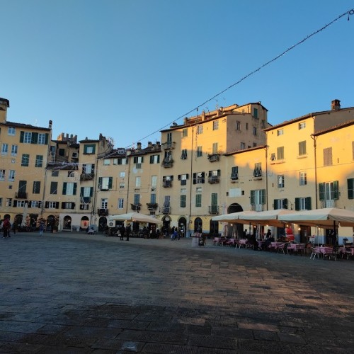 Piazza dell'Anfiteatro