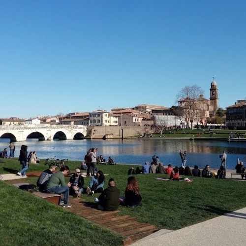 Piazza sull'acqua