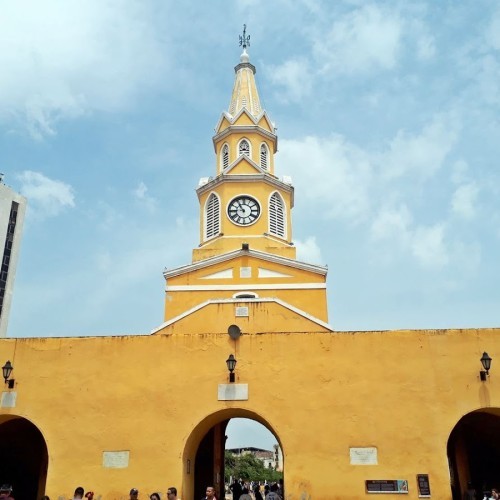Plaza del Reloj