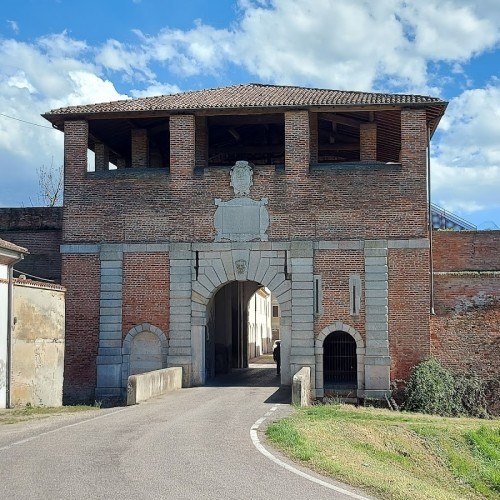 Porta Vittoria