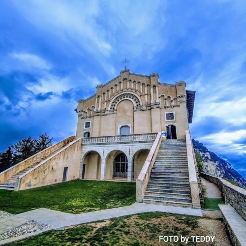 Santuario di Montecastello