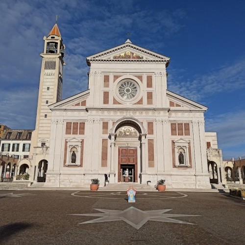 Santuario Gesù Bambino di Praga