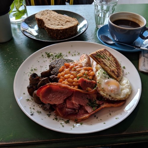 SEVEN neighbourhood cafe