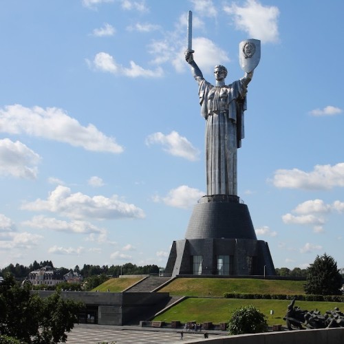 Statua della Madre Patria