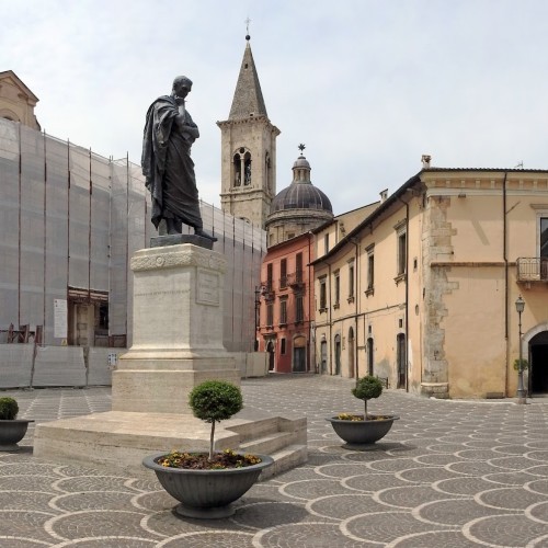 Statua di Ovidio